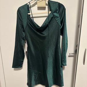 Hunter green long sleeve mini dress with scoop neck!